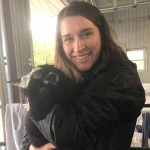 Meet your Posher, Michaela